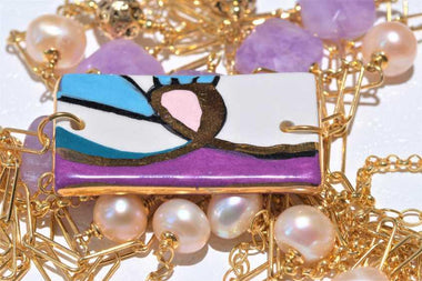 Sautoir con perle, ametista, quarzo rosa e ceramica dipinta a mano oro 24K
