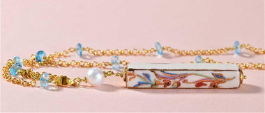 Girocollo con pendente dipinto a mano con oro a terzo fuoco e topazio