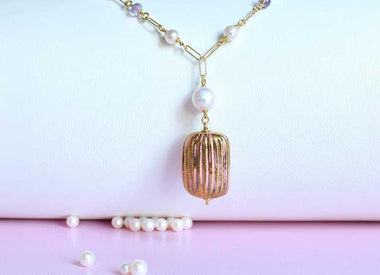 Collana con ametista, perle e ceramica dipinta oro 24k