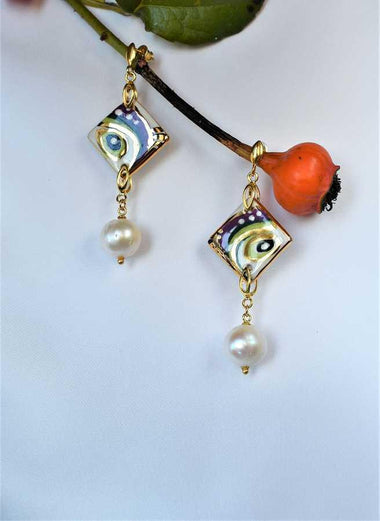 Orecchini con perle e ceramica dipinta oro 24k