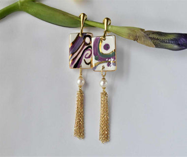 Orecchini pendenti a clip in argento e ceramica dipinta oro 24k e perle