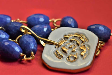 Girocollo di giada e ceramica dipinta oro puro 24k