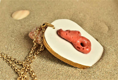 Girocollo con ceramica dipinta oro 24k e corallo