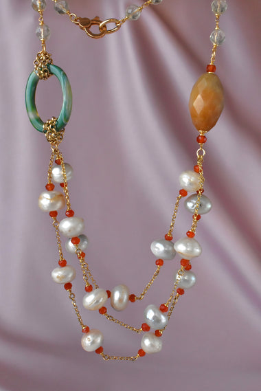 Collana multifilo con perle, prehnite, agata, calcite e corniola