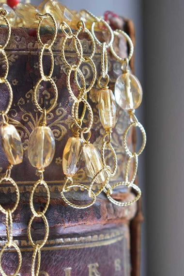 Collana con quarzo citrino e ceramica dipinta a mano