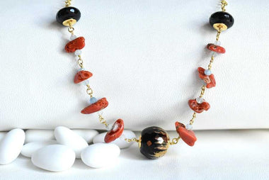 Collana di corallo acquamarina e onice