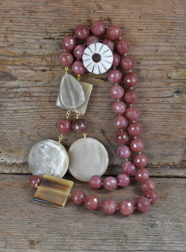 Collana lunga con agata e corno