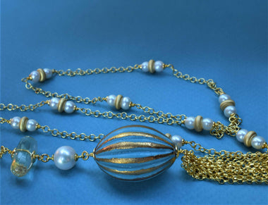 Collana sautoir con perle e ceramica dipinta oro 24k