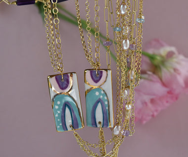 Collana lunga con perle, topazio, ametista e ceramica dipinta oro 24kt