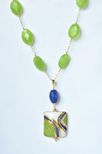 Collana con pendente in ceramica dipinto oro 24k e giada