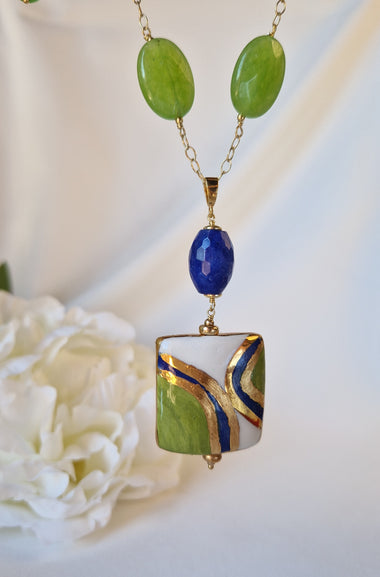 Collana con pendente in ceramica dipinto oro 24k e giada