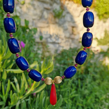 Collana con rubini e agata