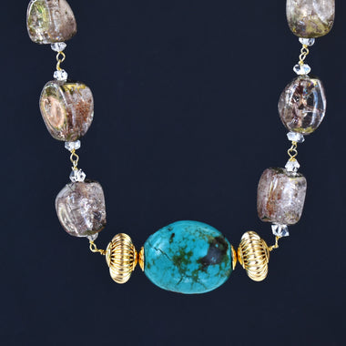 Collana con turchese naturale e cristallo di rocca dipinto oro 24k