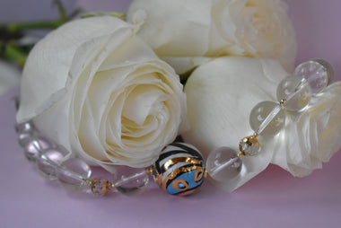 Collana donna con cristallo di rocca e ceramica dipinta a mano con oro 24k
