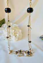 Collana lunga con perle, onice e cristallo di rocca