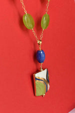 Collana con pendente in ceramica dipinto oro 24k e giada