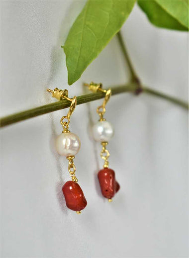 Orecchini con perle e corallo