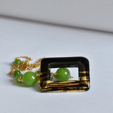 Girocollo con onice dipinto oro 24k e giada
