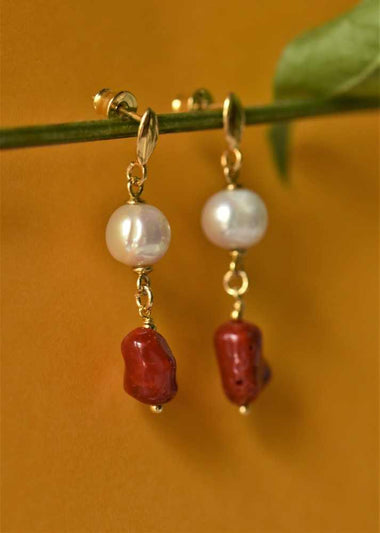 Orecchini con perle e corallo