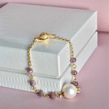 Bracciale in argento placcato oro 18k con rubini e perla