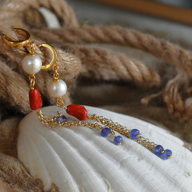 Closed earring with tanzanite, coral and pearls