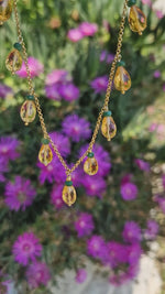 Girocollo con le gocce di quarzo citrino e smeraldi naturali