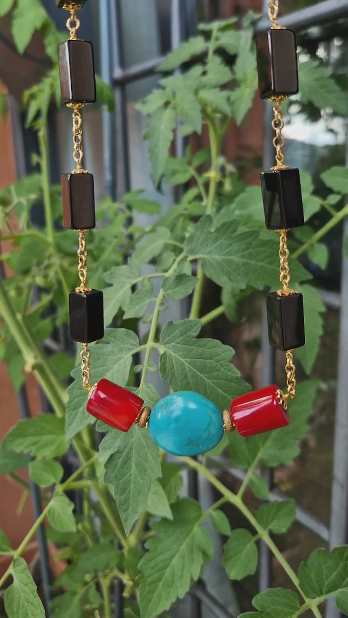 Collana con turchese naturale, onice e corallo bambù