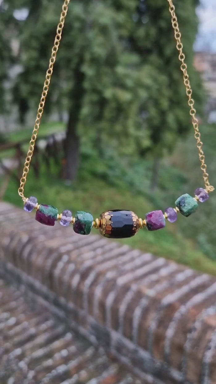 Collana con zoisite, onice dipinto oro 24k e ametista