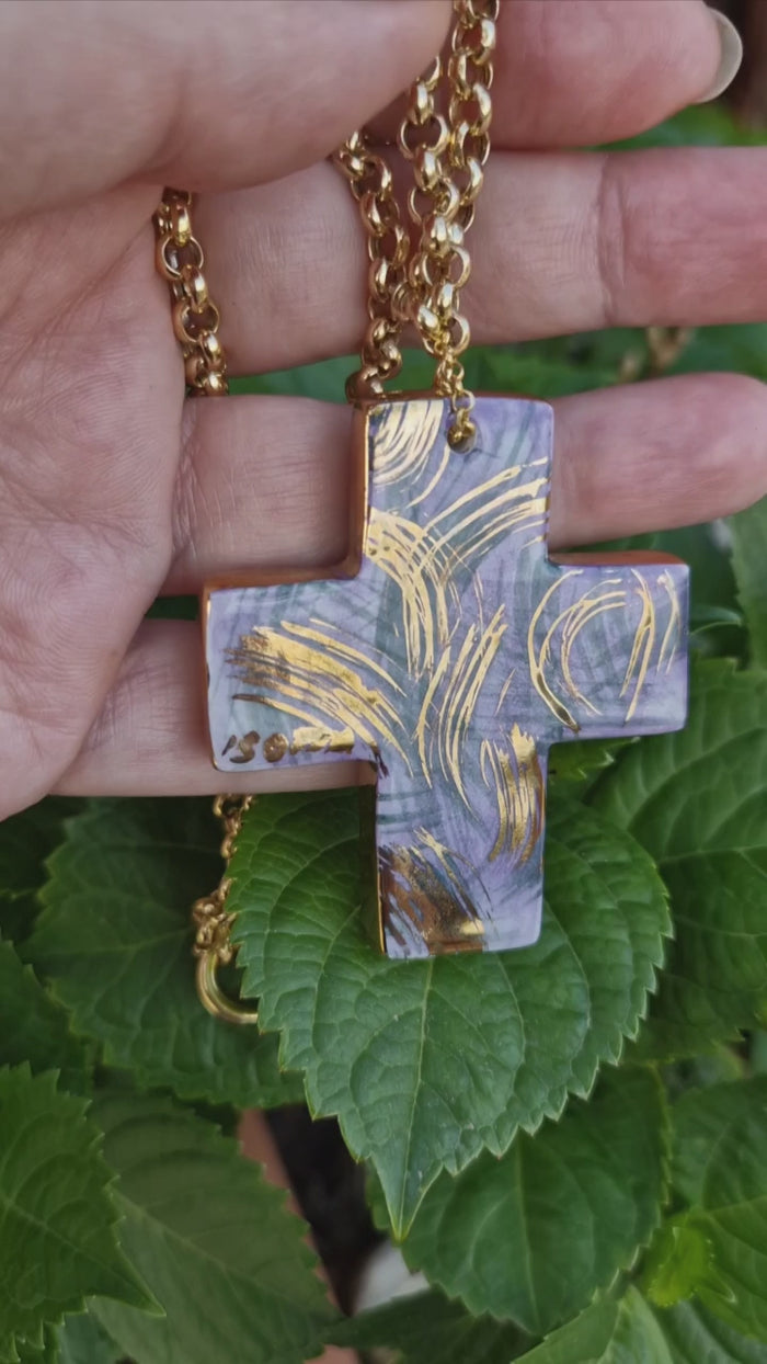 Girocollo con pendente in ceramica dipinta a mano con oro 24k