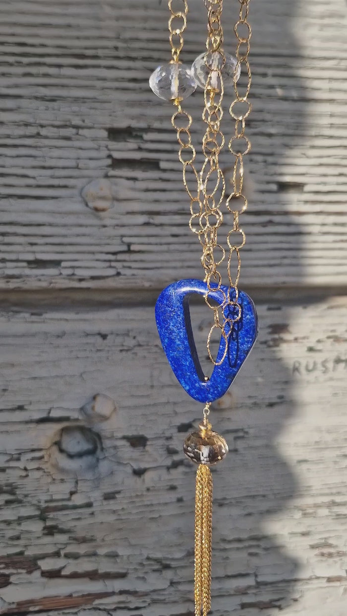Collana lunga con lapislazzuli e cristallo di rocca dipinto oro 24k