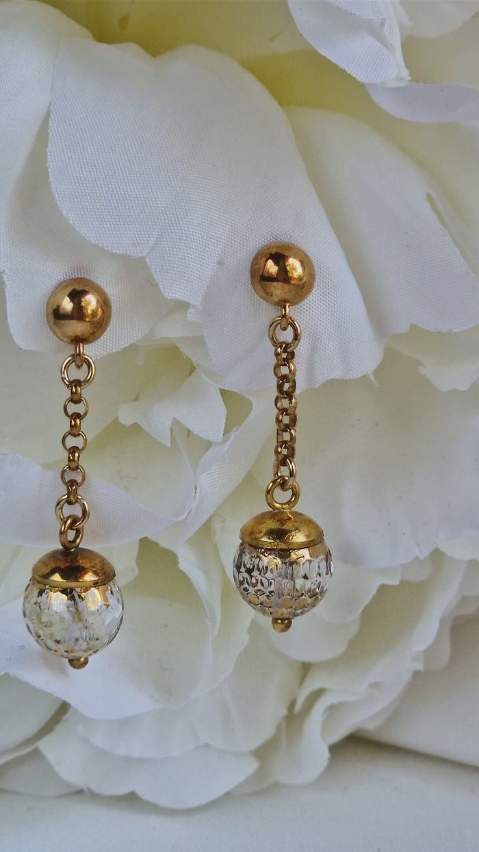 Orecchini a perno in argento 925 con cristallo di rocca dipinto oro 24k