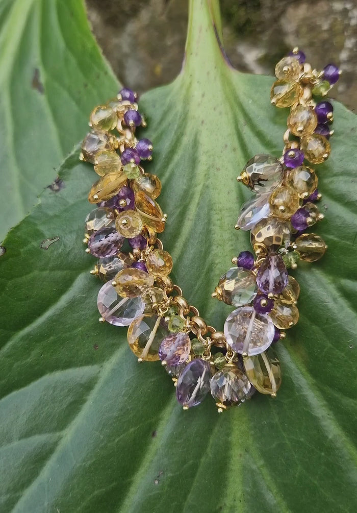 Bracciale multifilo con ametista,quarzo e cristallo di rocca dipinto oro 24k