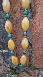 Girocollo con malachite e calcite