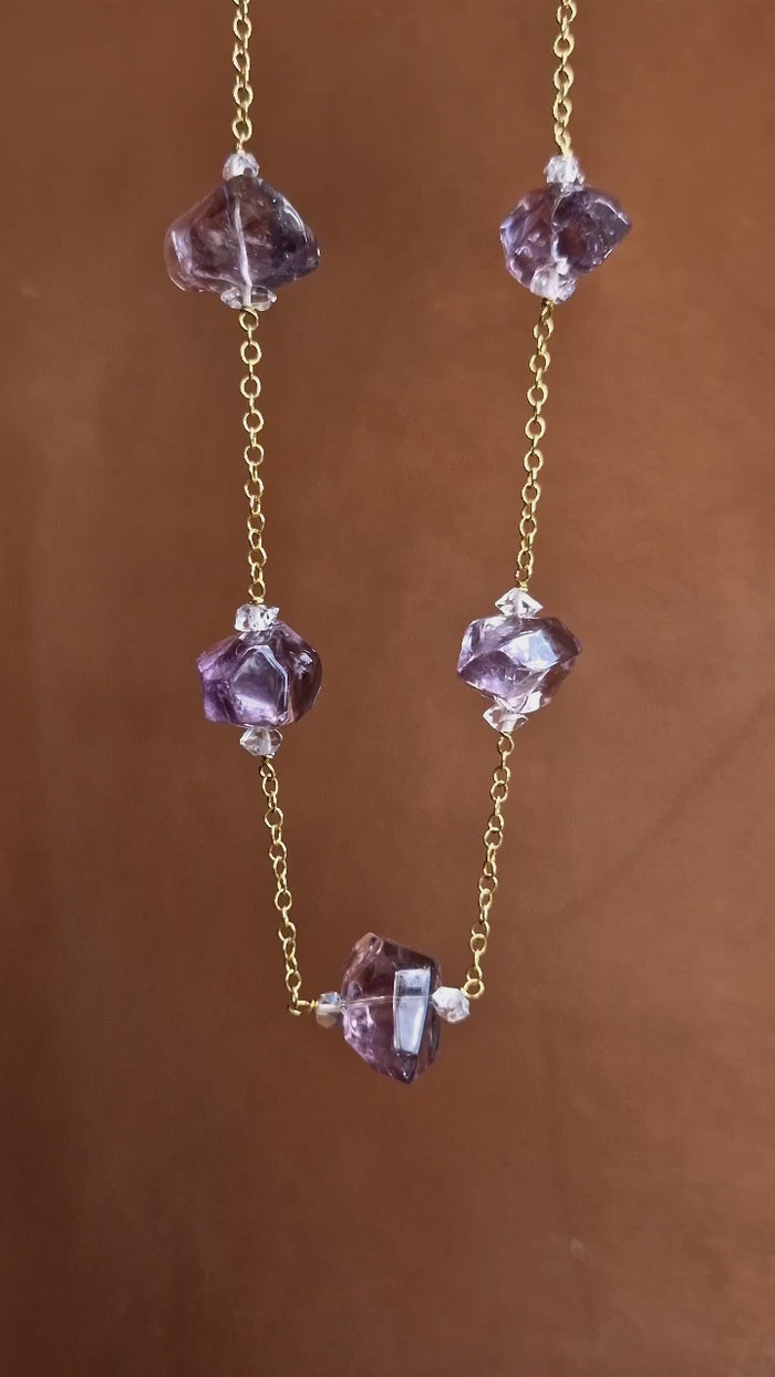 Collana con ametista e diamante di Herkimer