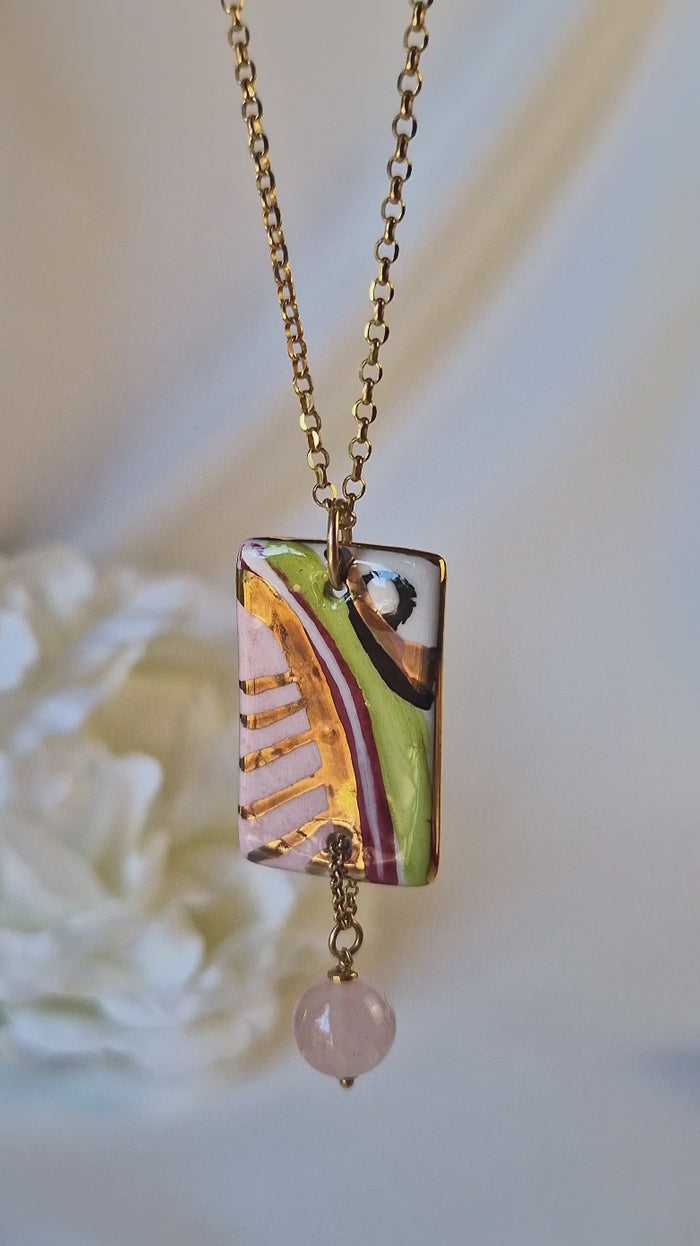 Collana con quarzo rosa e ceramica dipinta a mano oro 24 k